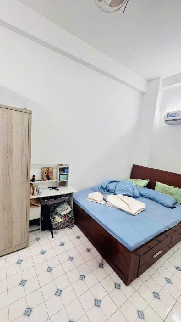 TRUNG TÂM Q.11 – NGANG 5.5M – 3 TẦNG BTCT